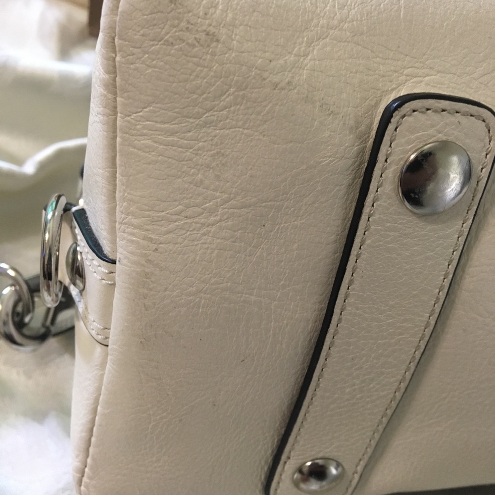 Coach Leather Purse - Excellent condition. - Picture 7 of 16